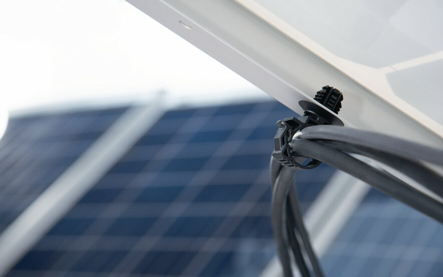 Wie Sie Ihr Kabelmanagement in Solaranlagen aufs nächste Level bringen